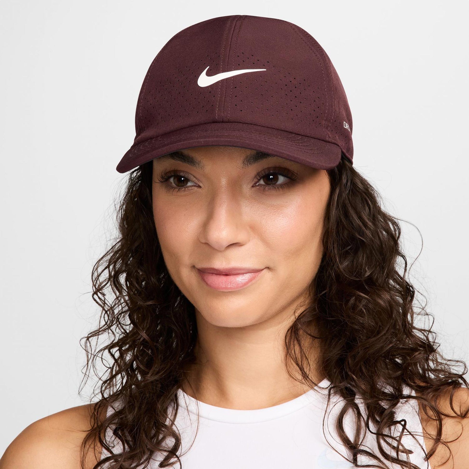 Nike Dri-Fit Advantage Cap-Dark Red