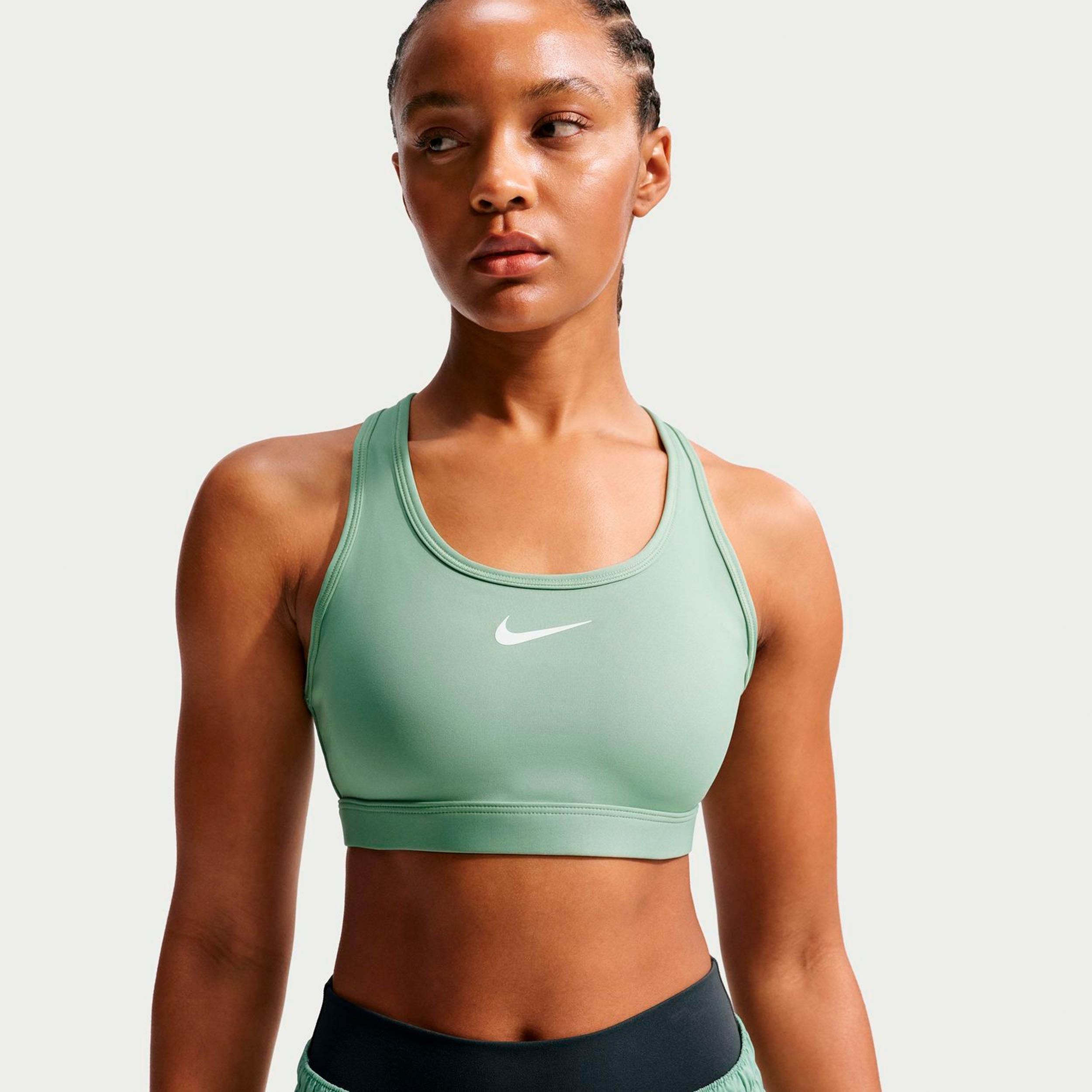 Nike Swoosh Medium Sports bras Women - sage, white