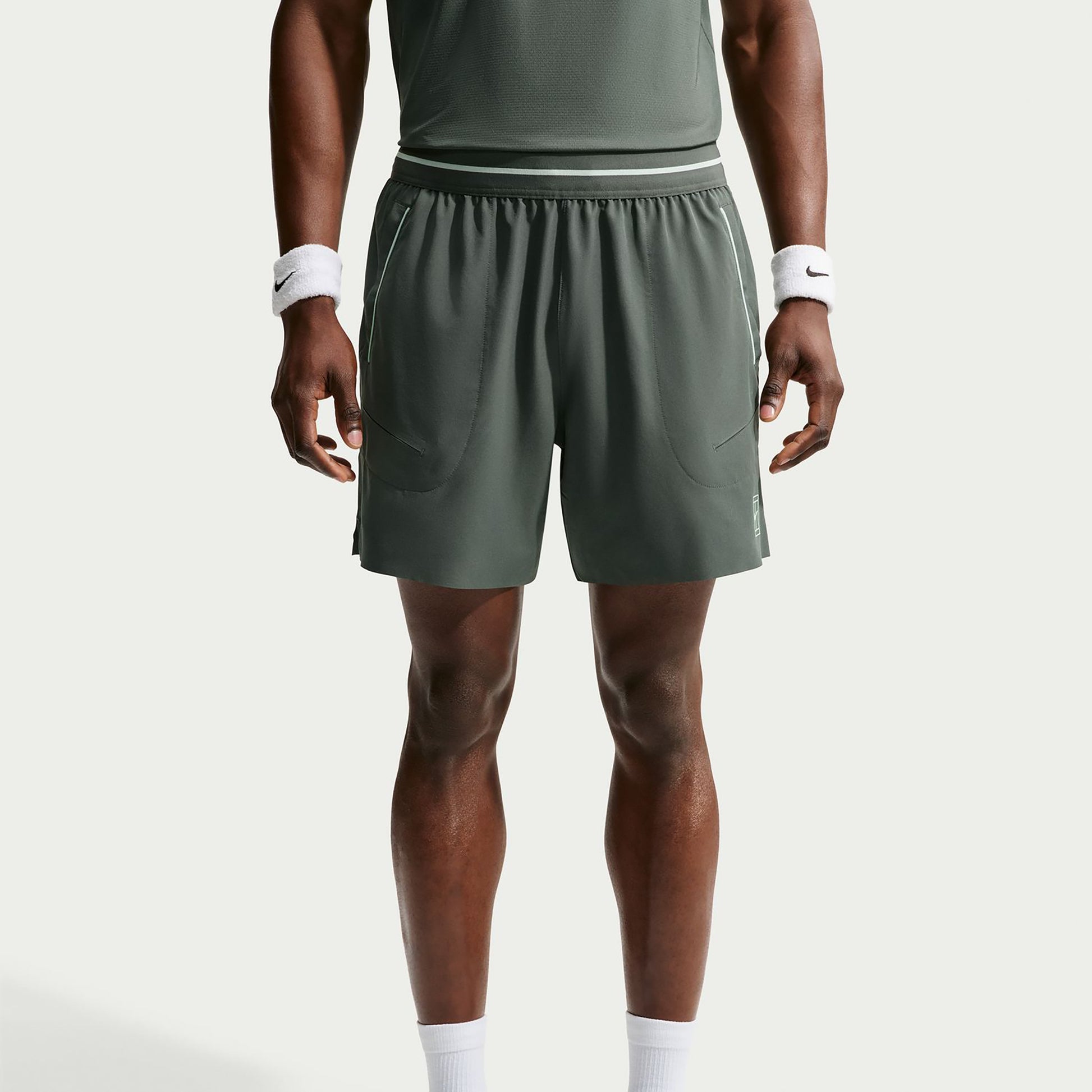 Nike Court Dri-FIT Advantage 6in Shorts Men - grey-green