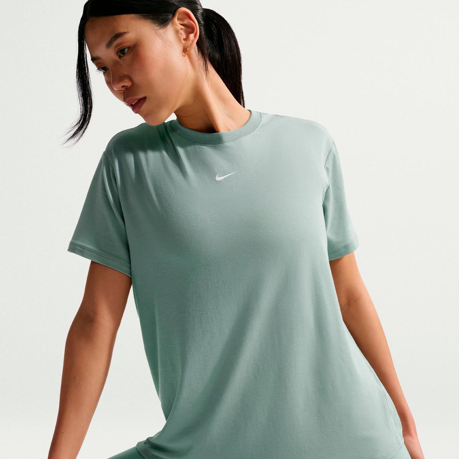 Nike One Relaxed Dri-Fit  T-Shirt Women - sage
