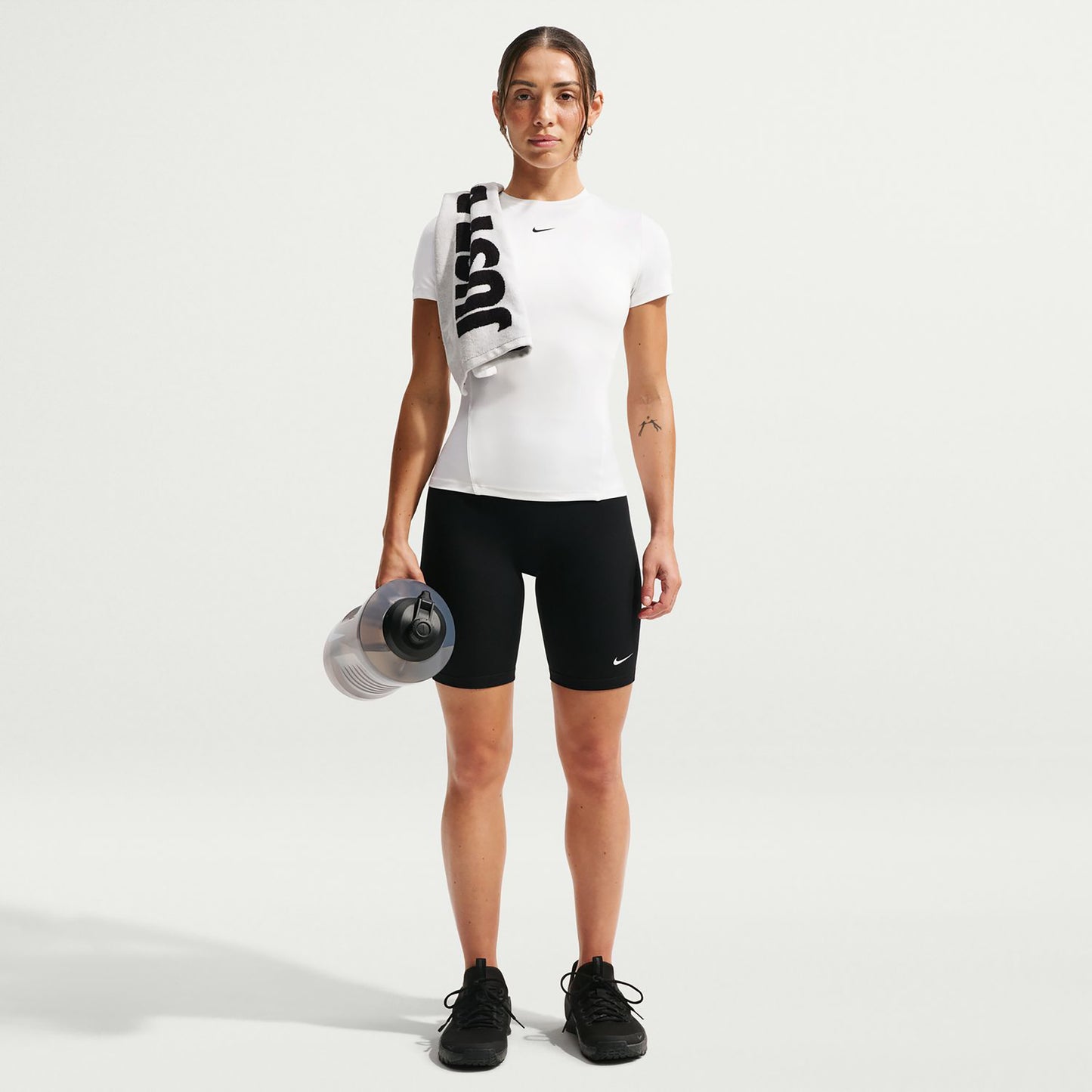 Nike One Fitted T-Shirt Women - white