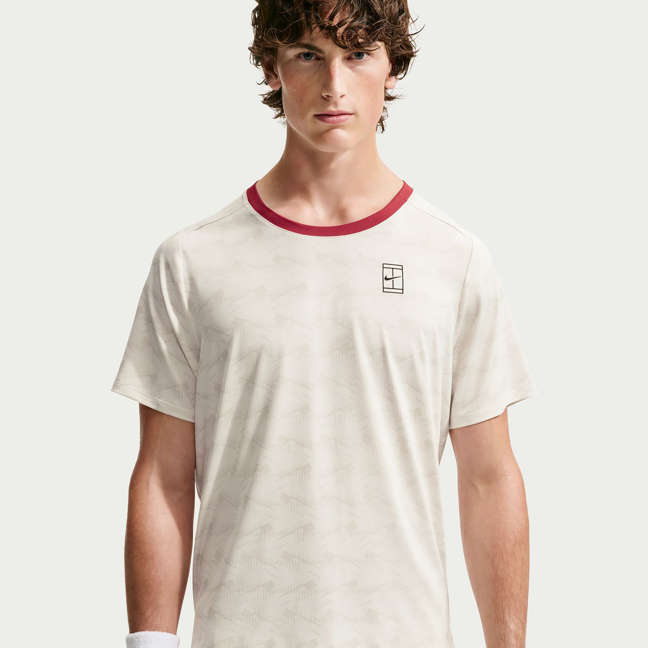 Nike Court Advantage T-Shirt Men - cream, red