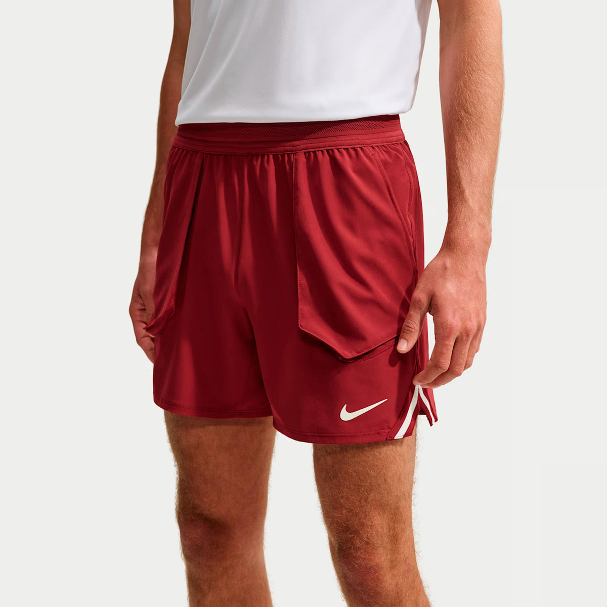 Nike Jannik Sinner Court Slam Shorts Men - wine red, cream