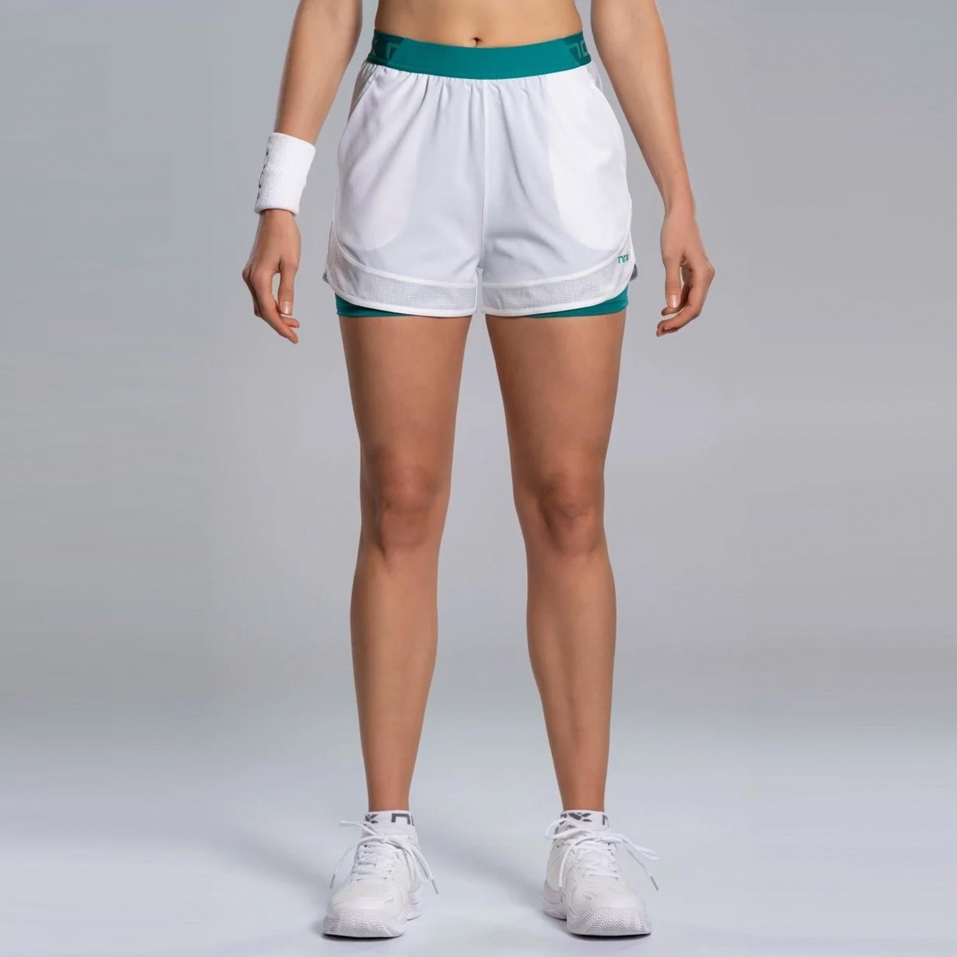 NOX Pro Shorts Women - white, teal