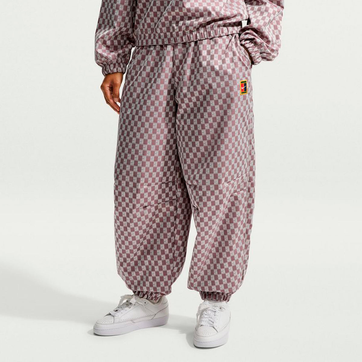 Nike Mid-Rise Oversized Training pants Women - mauve