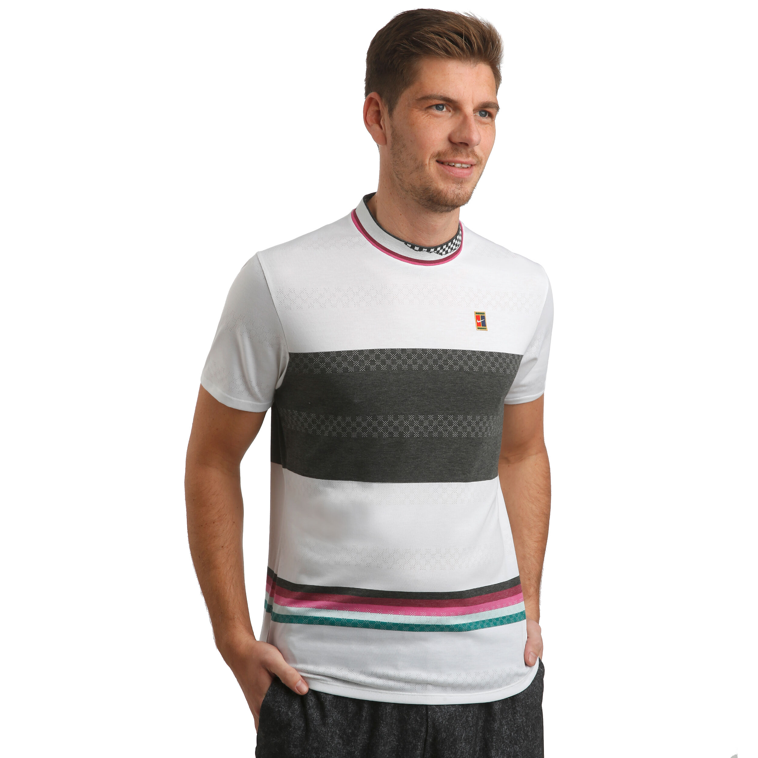Nike challenger deals t shirt