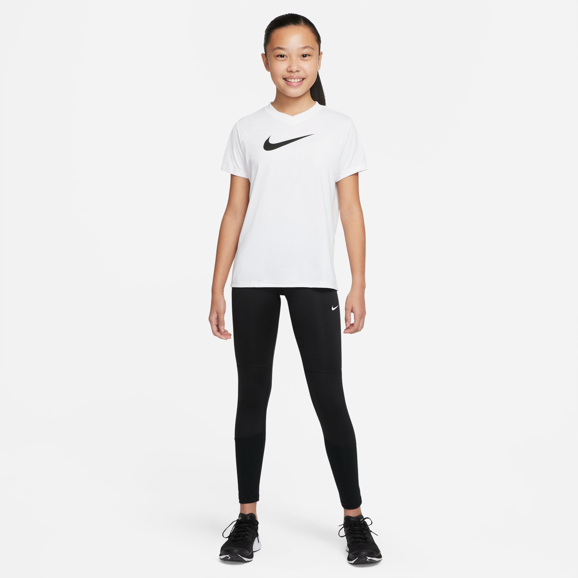 Girls white deals nike shirt