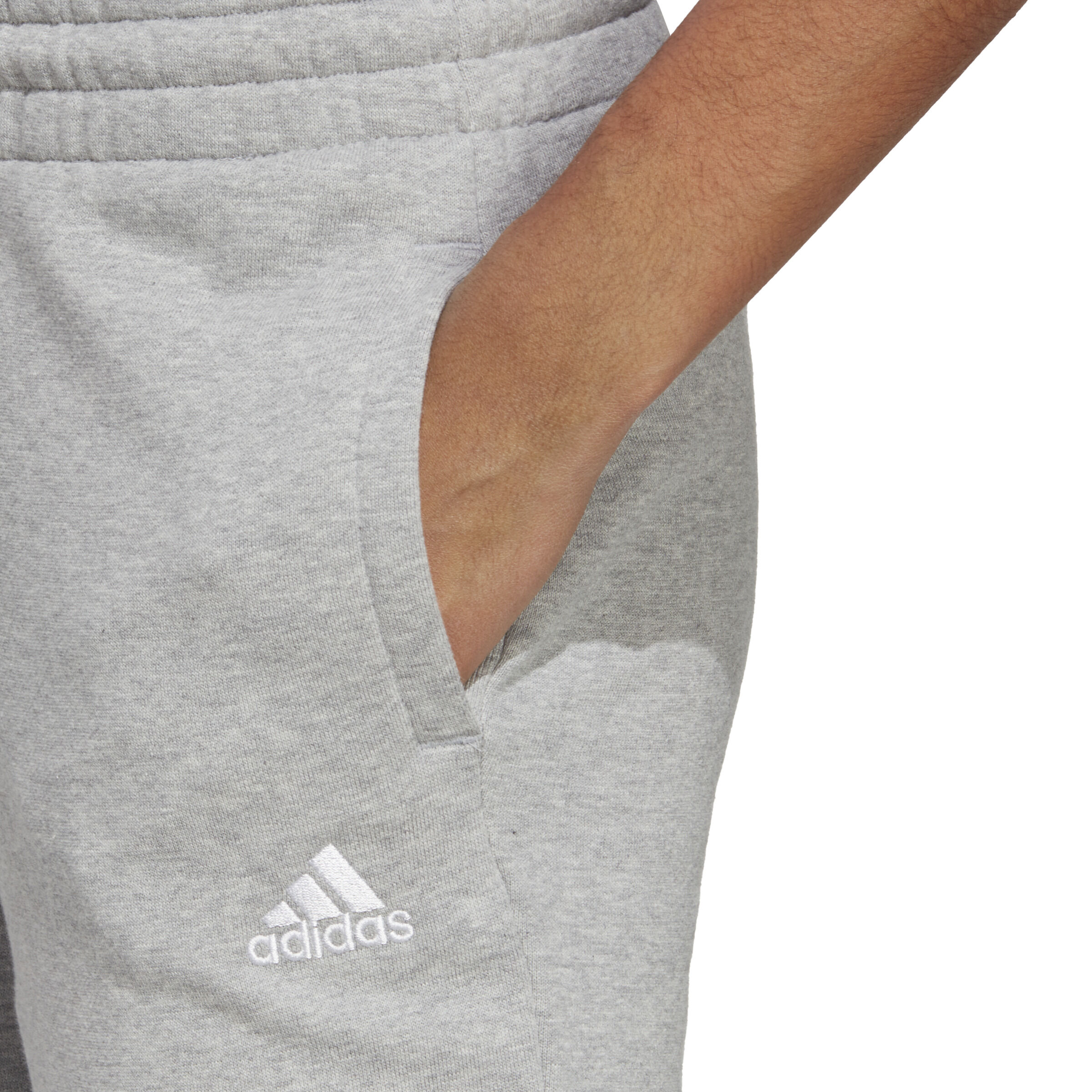 Adidas essentials shop linear cuffed pants