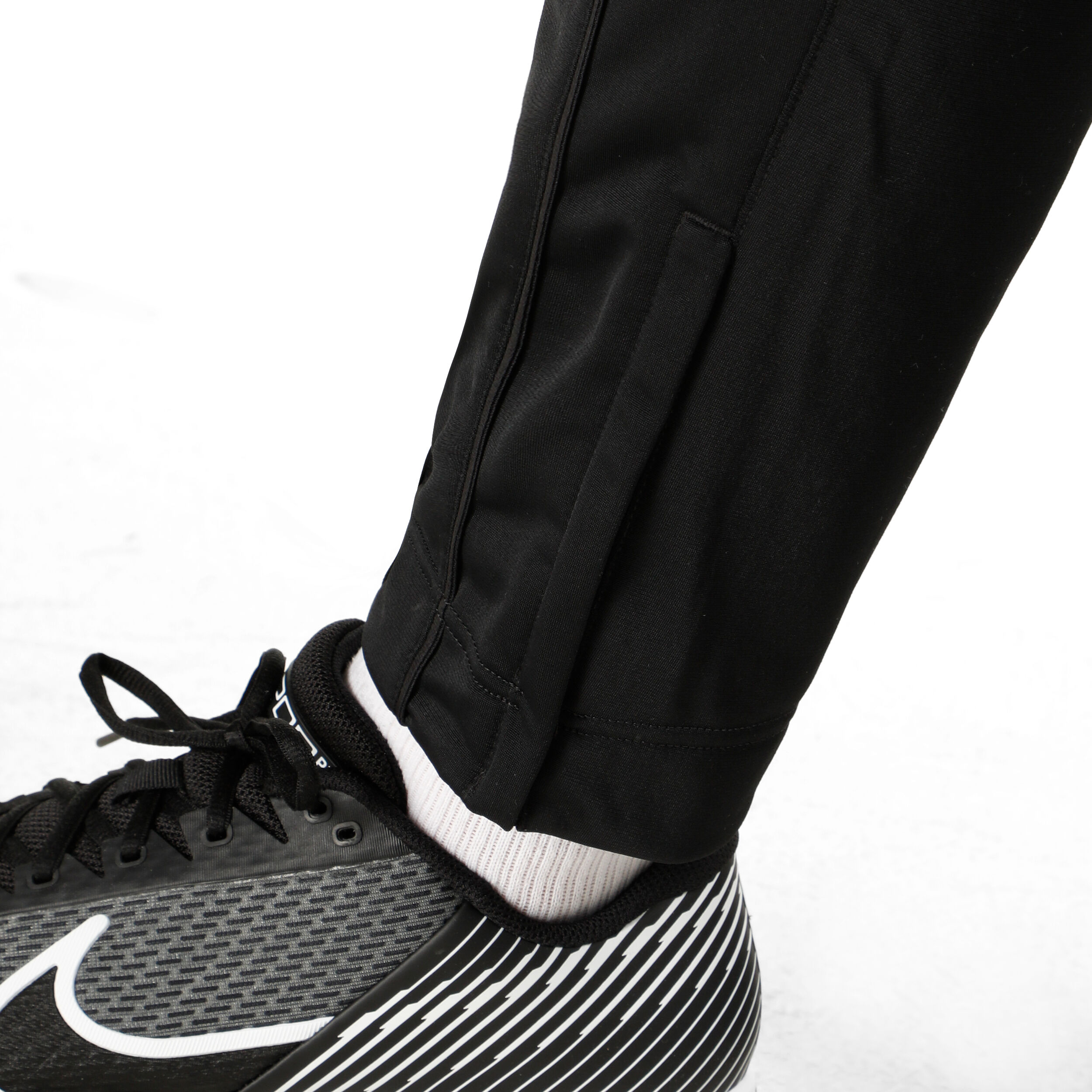 Buy Nike Heritage Suit Training Pants Men Black online Padel