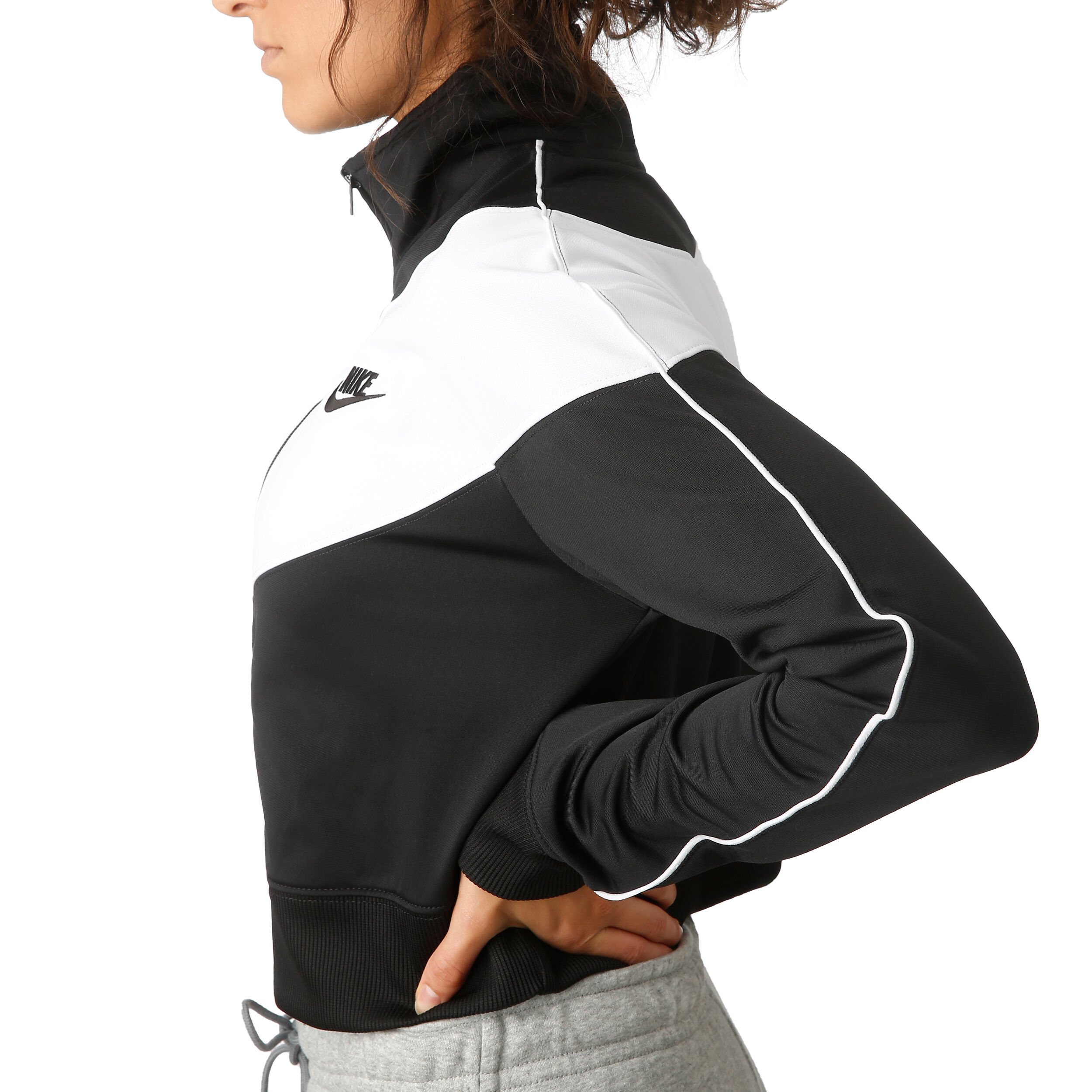 Nike heritage tracksuit womens 2025
