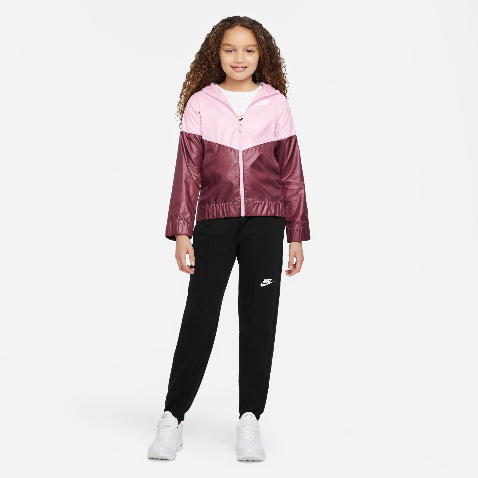 Nike sportswear windrunner girls online