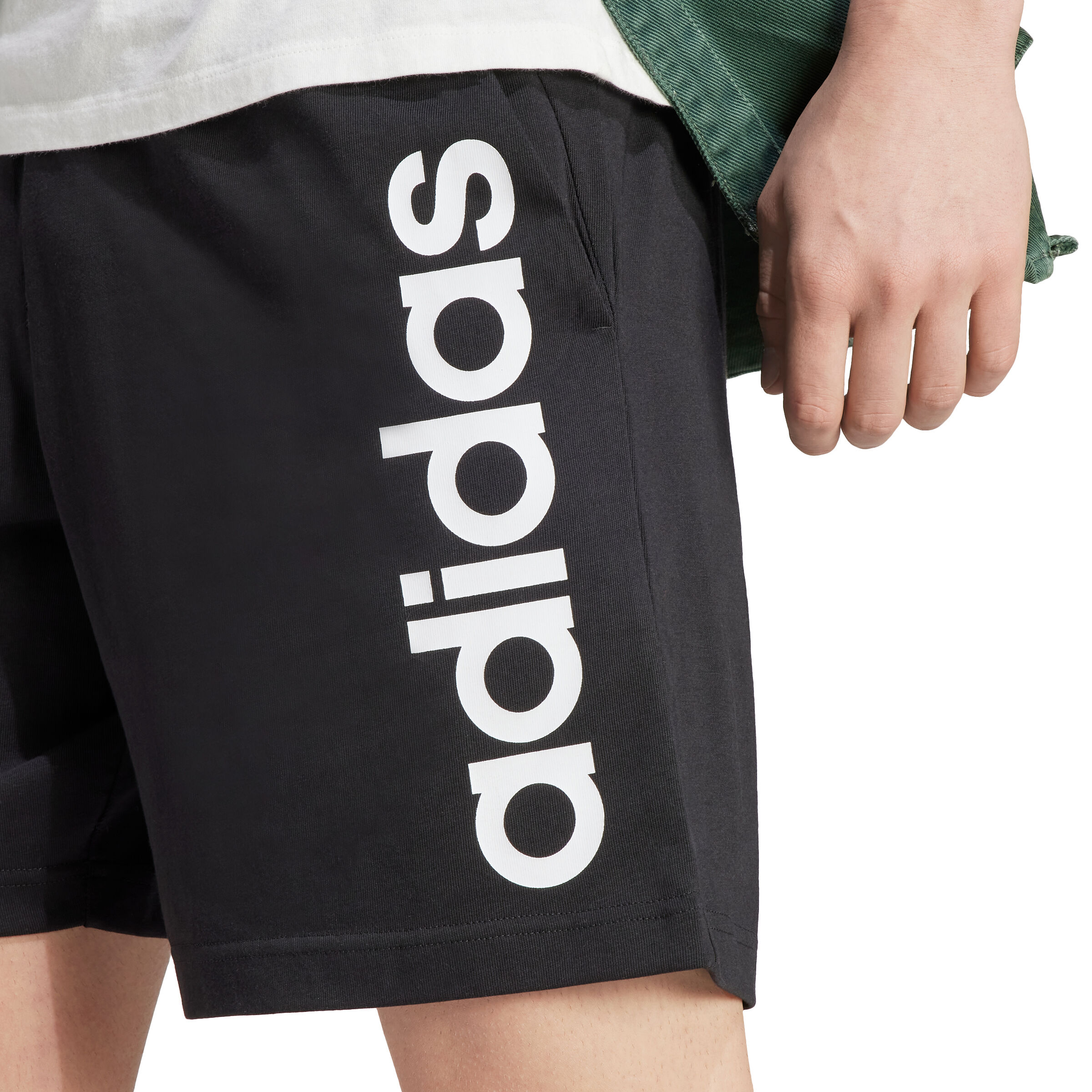 Essentials linear shop logo shorts