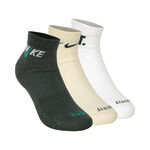 Nike Everyday Plus Cushioned Ankle Socks